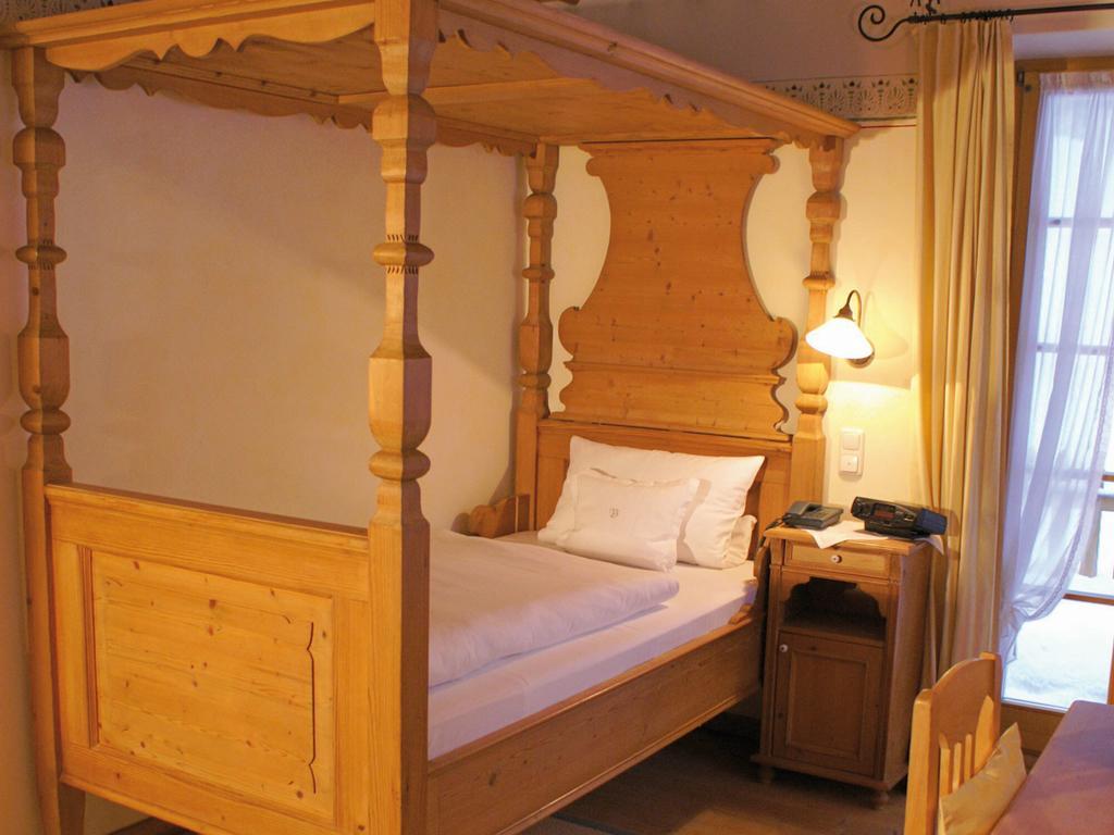 Landhaus Benediktenhof باد تولز الغرفة الصورة
